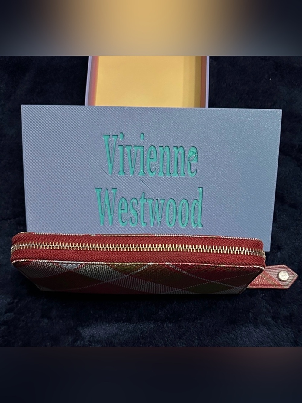 Vivienne Westwood Derby Classic Zip Round Wallet - Picture 3 of 10
